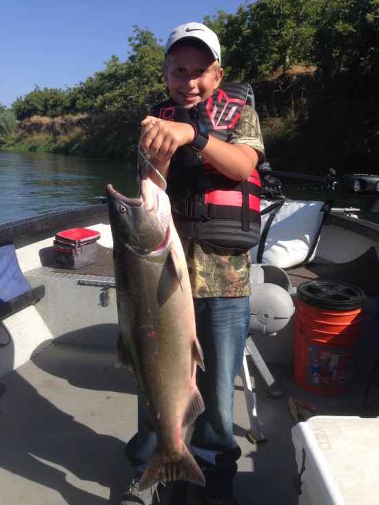 Salmon Fishing Sacramento for kids (1)